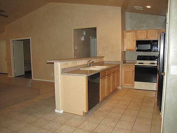 4th image of 21219 N 91st Ln