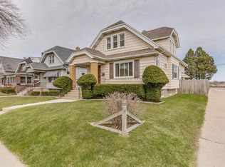 3446 S 8th St, Milwaukee, WI 53215