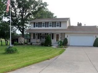 11560 N Durkee Rd, Grafton, OH 44044