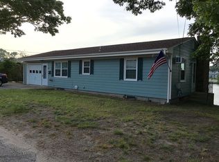 44 Sand Pond Rd, Warwick, RI 02888