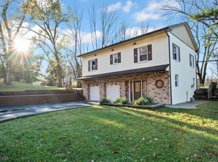 313 Rudetown Rd, Vernon, NJ 07419