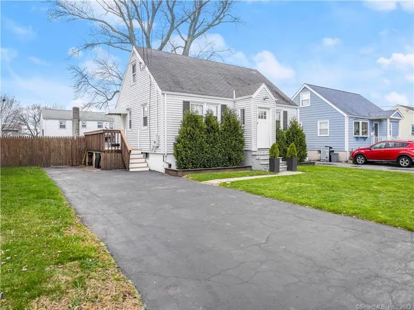 79 Magnolia Avenue, Norwalk, CT 06850