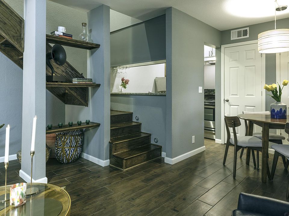Photo shows the space of the apartment. It is an unfurnished unit.