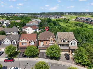 545 Rosehill Ave, Ottawa, ON K2S 0E7