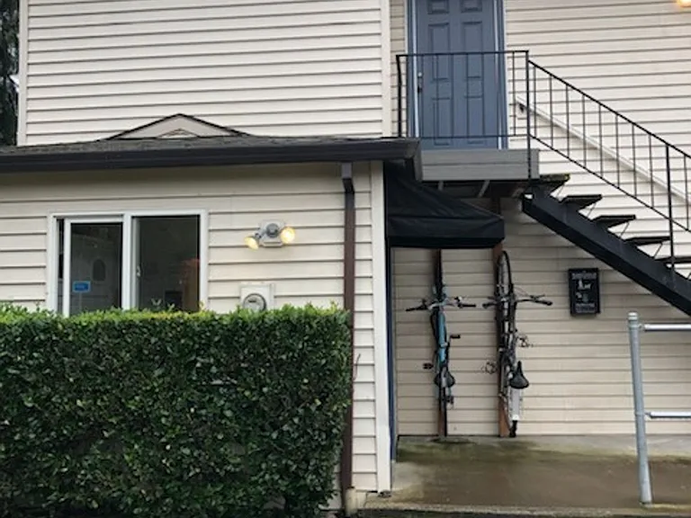 2230 SE Yamhill St #1 — Photo 5