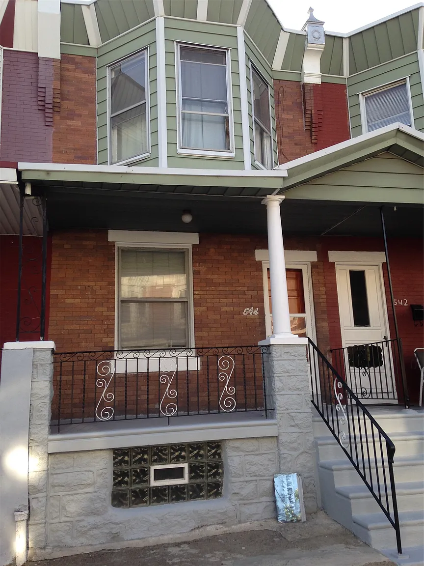 544 S Salford St photo 1