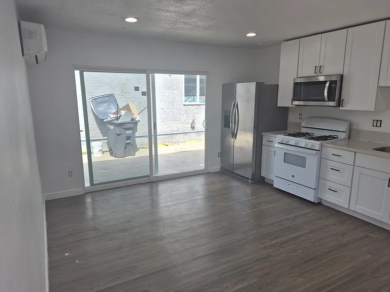 1845 O Ave — Photo 14