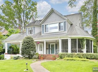 33 Terrace Dr, Westwood, NJ 07675