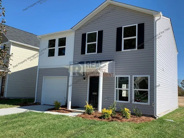 2605 Craftsbury St — Photo 1