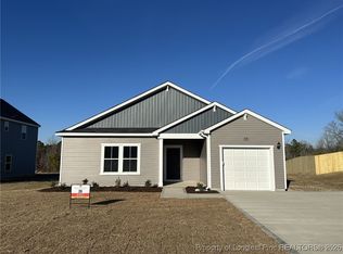 878 Wicklow Ln, Raeford, NC 28376