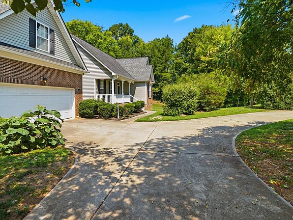 5th image of 3607 Old Farm Ct