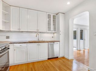 30 SW 25th Rd, Miami, FL 33129