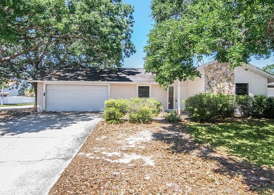 1st image of 1630 Carter Oaks Dr