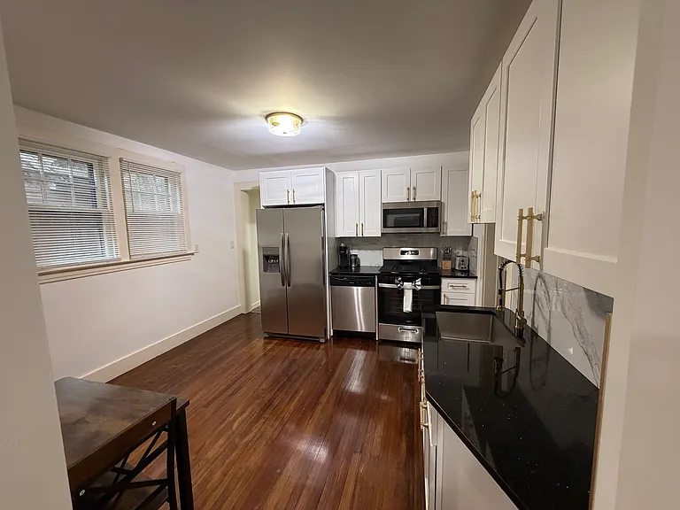 15 Central Ave — Photo 2