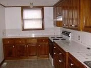 110 Hawthorne Ln, Jefferson, NC 28640