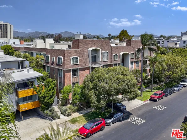 11939 Gorham Ave APT 105, Los Angeles, CA 90049
