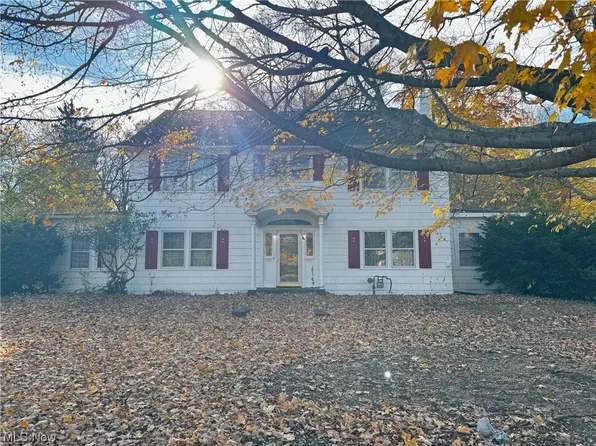 852 E Main St, Geneva, OH 44041