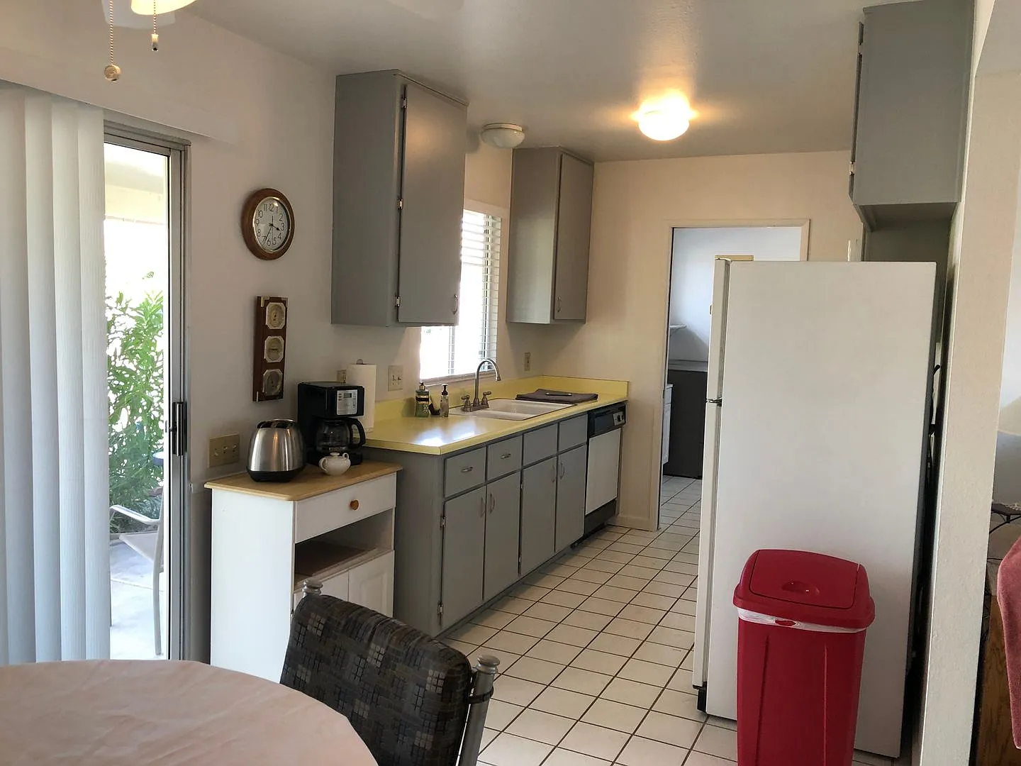 Check Out This Cozy Long Term Unfurnished Freshly Painted Gem! In Leisure World A 45+ Active Adul... — Photo 3