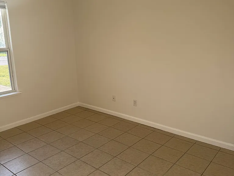 112 Caraway Ter #B — Photo 14