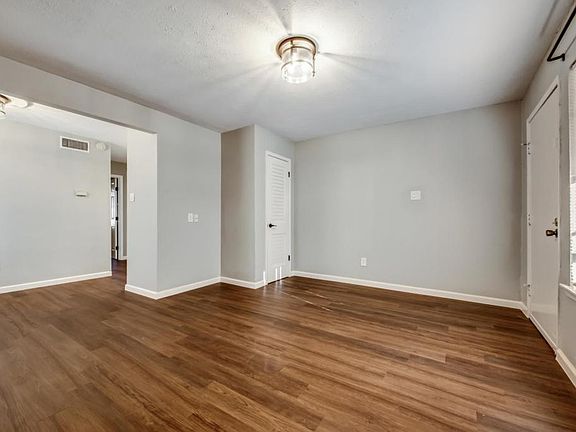 4th image of 1328 S Henderson St APT 1