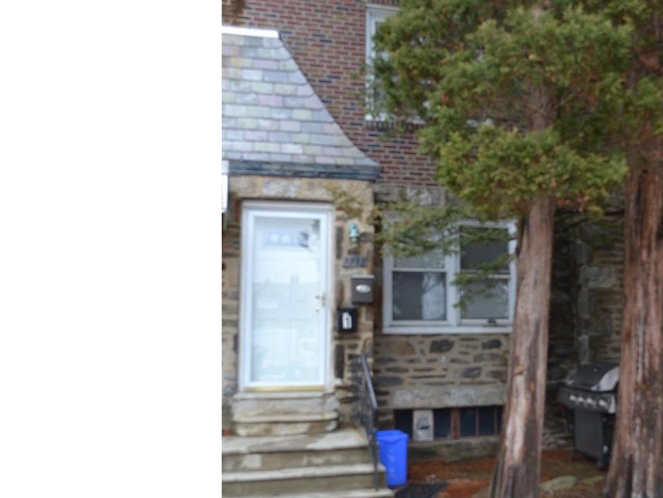 1st image of 3335 Oakmont St