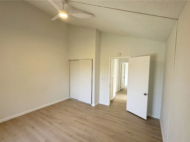 4461 Buena Vista Dr — Photo 8