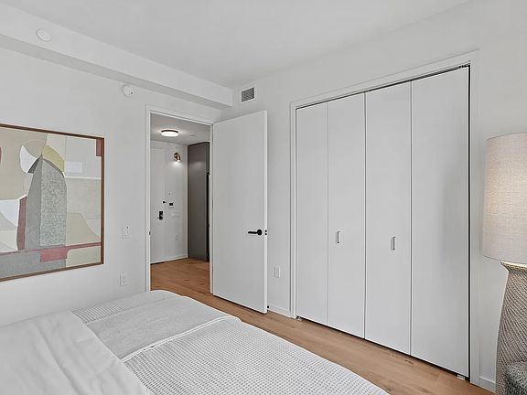 5th image of 55 Willoughby St #36A