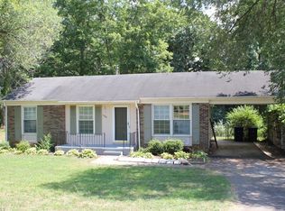 5656 Chancellorsville Dr, Winston Salem, NC 27106