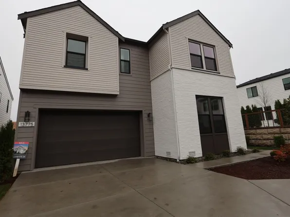 13775 SE 84th Street #24, Newcastle, WA 98059