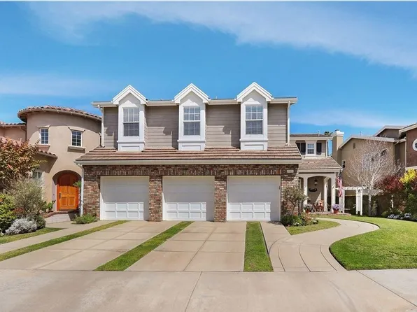 6401 Silent Harbor Dr, Huntington Beach, CA 92648