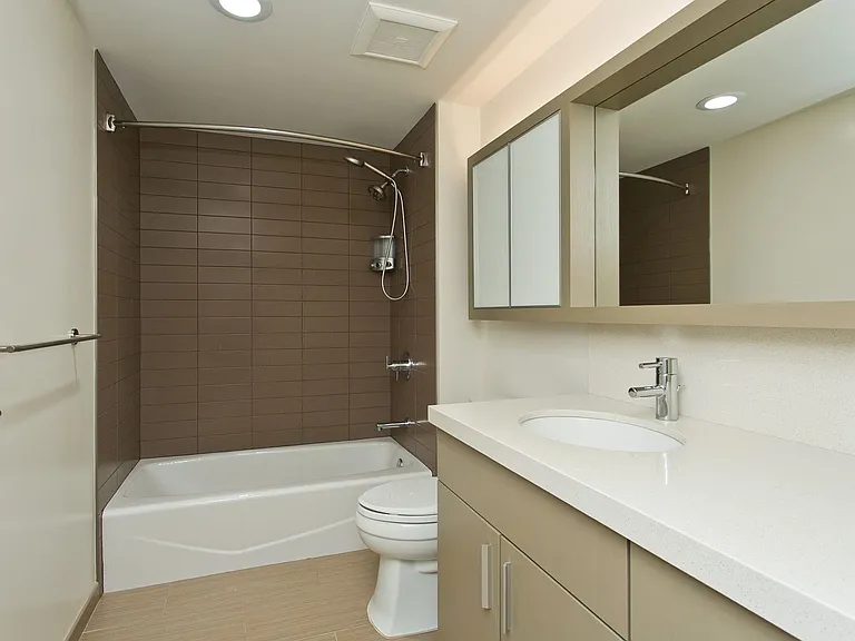 600 Ala Moana Blvd #2210 — Photo 8