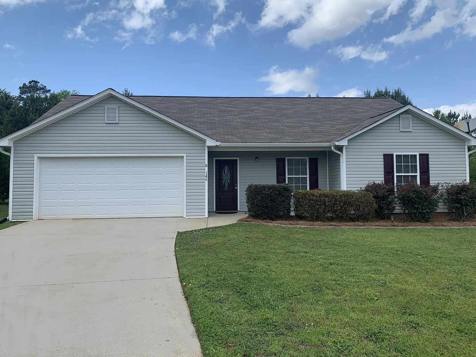 3 bed, 1564 sqft, $2,300 — Photo 1