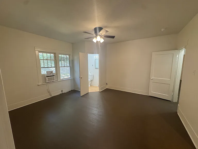 204 Kentucky St — Photo 5