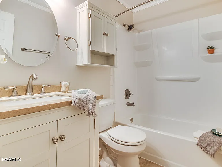 303 Gerald Dr — Photo 20