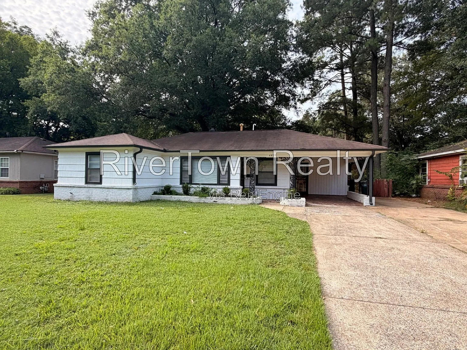 3 bed, 2.0 bath, 1362 sqft, $1,695 — Photo 1