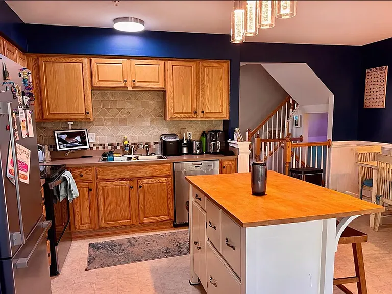 1702 Orchard View Rd — Photo 4