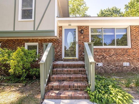 4th image of 311 N Gaylee Lake Dr