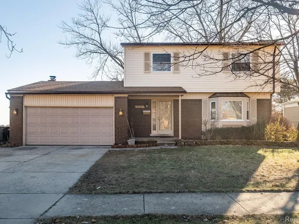 37151 Bristol St, Livonia, MI 48154