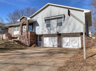 1009 SW 16th St, Blue Springs, MO 64015