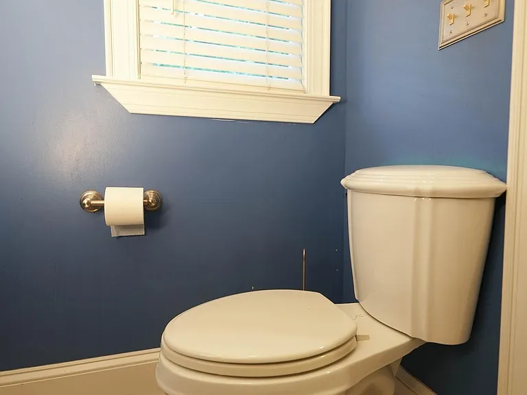 2nd full bathroom with soaking tub