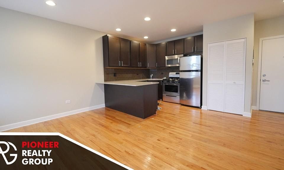 1st image of 4759 N Maplewood Ave #4759401