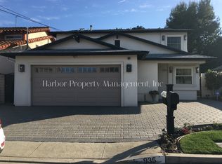 935 W Basin St, San Pedro, CA 90731