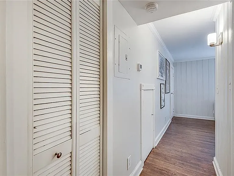 706 Charles Allen Dr NE #B — Photo 15