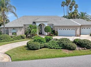 1530 Bay Shore Dr, Cocoa Beach, FL 32931