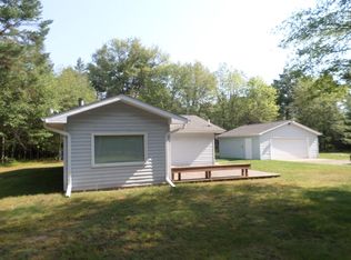 371 E Cabin Lake Rd, West Branch, MI 48661