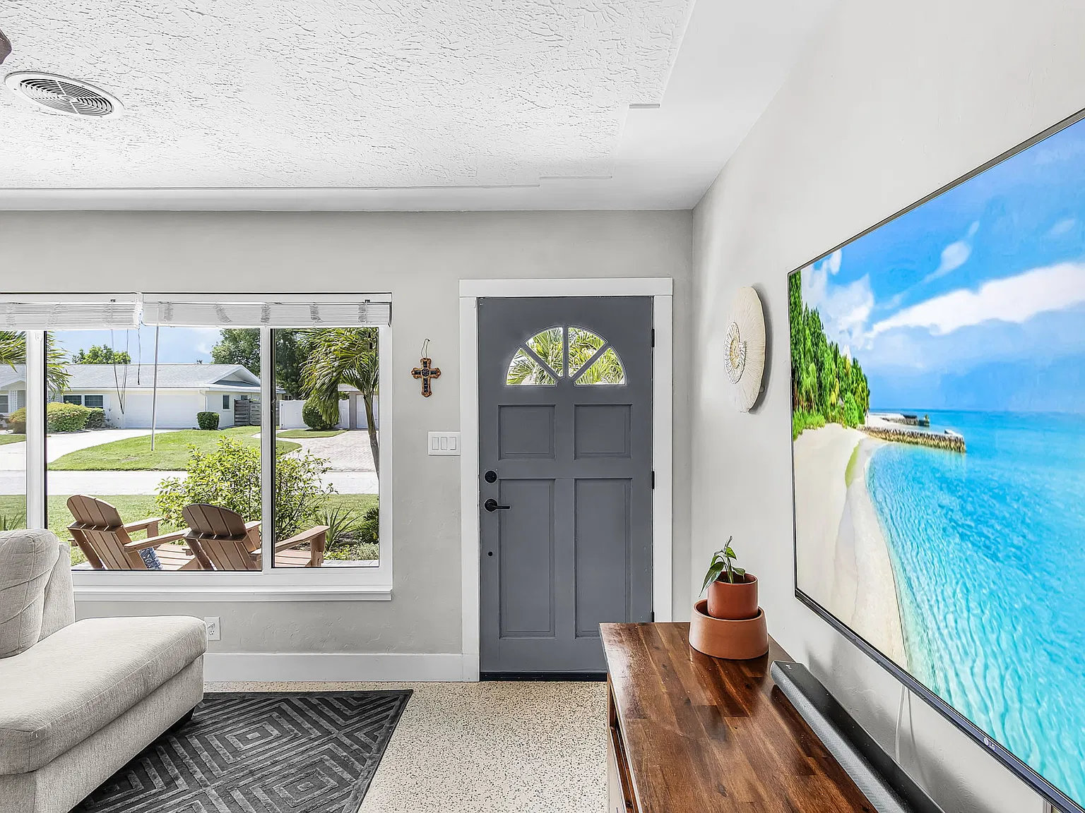 3 bed, 1650 sqft, $3,500 — Photo 3