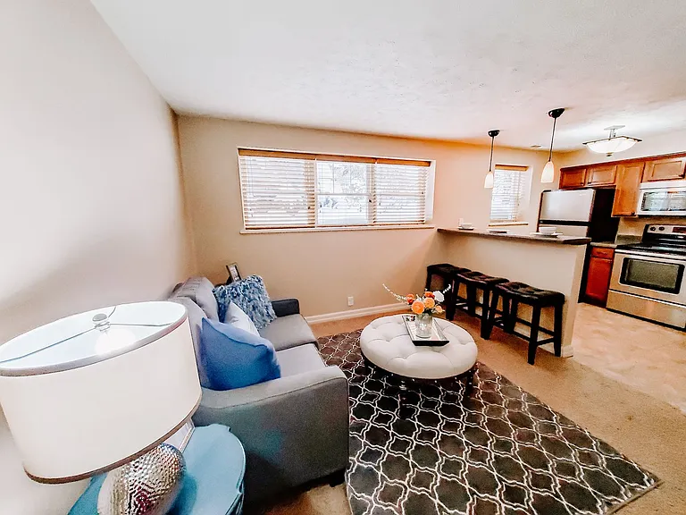 603 S 35th Ave — Photo 36