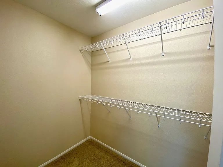 2324 Cockatoo Dr — Photo 24