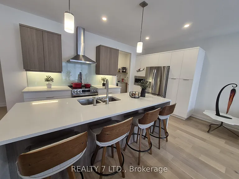 9150 Willoughby Dr #40 — Photo 12