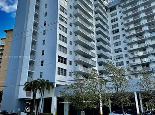 137 Golden Isles Dr APT 1110, Hallandale Beach, FL 33009